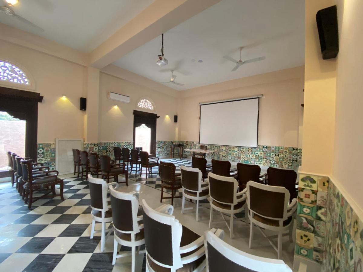 Vivaana Culture Hotel Mandāwa Exterior foto