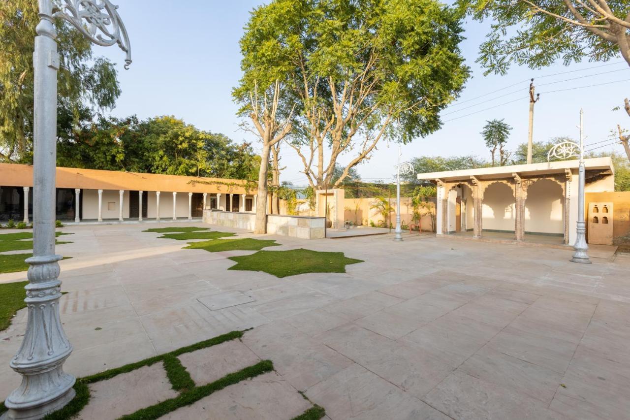 Vivaana Culture Hotel Mandāwa Exterior foto