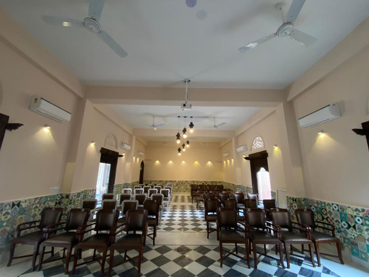 Vivaana Culture Hotel Mandāwa Exterior foto